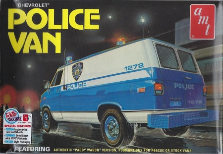 AMT Chevrolet Police Van 1/25